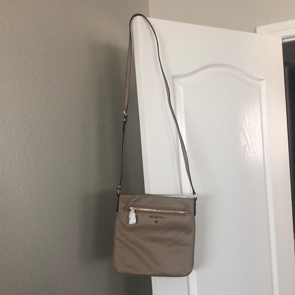 Michael Kors Nylon Kelsey Truffel crossbody NWT